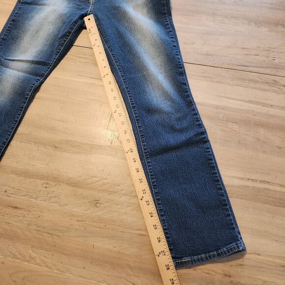 Levi Strauss Signature Totally Shaping Slim Straight Jeans Blue Womens 32x28 - Picture 11 of 11